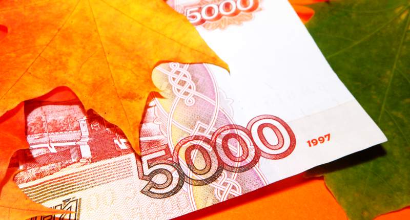 Российский рубль будет дорожать к доллару в этом году