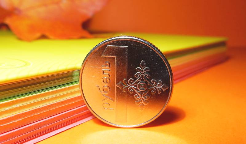 Белорусский рубль значительно подорожал к доллару 7 июня