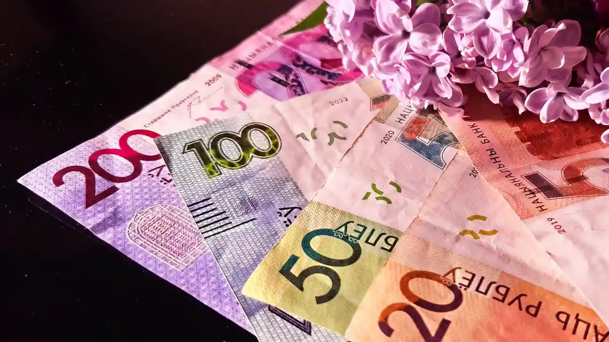 Нацбанк обновляет купюру в 200 рублей