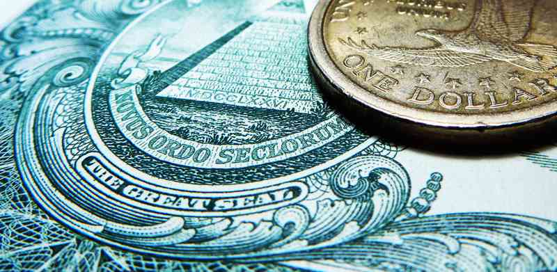 Доллар падает четвёртый день до минимума за 12 дней утром 2 февраля
