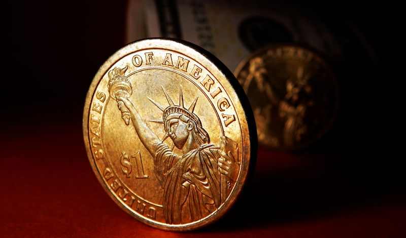 Курс доллара будет укрепляться к евро на следующей неделе