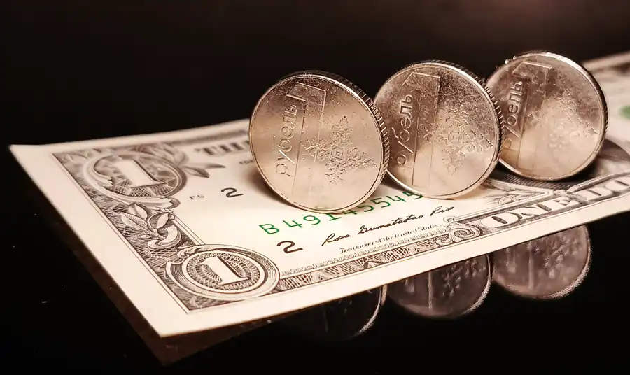 Доллар будет три рубля