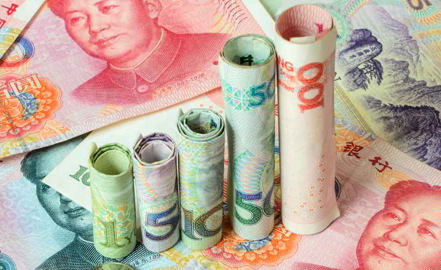 На биржу 4 января подвезли юаней