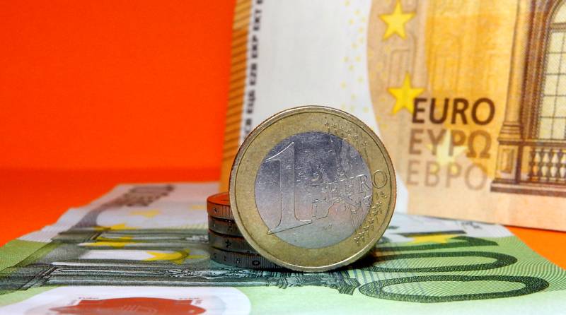 евро приблизился к максимуму за четыре месяца